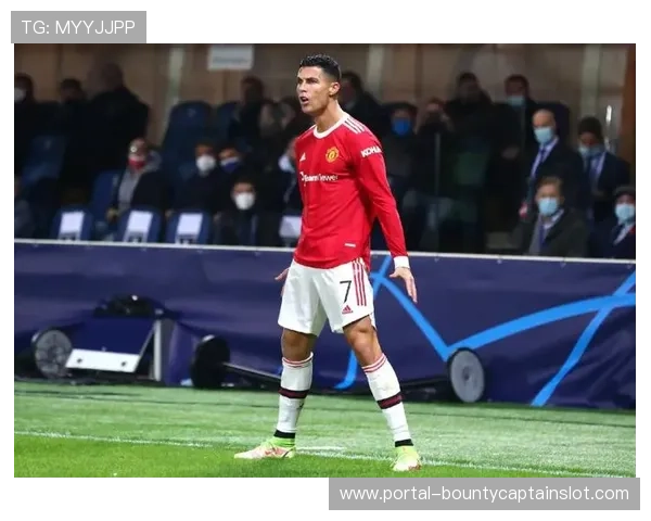 里尔锋线终结能力受质疑，主帅调整进攻组合